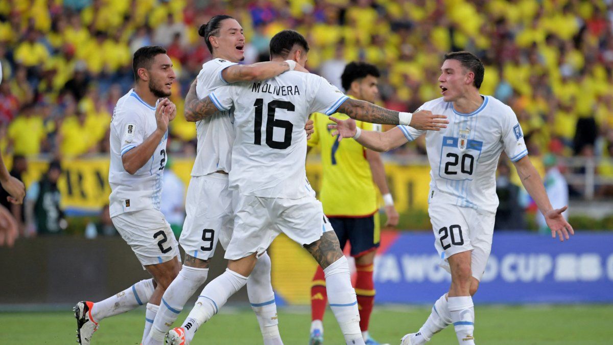 Brasil, Uruguay y Colombia debutan con triunfo en el fútbol