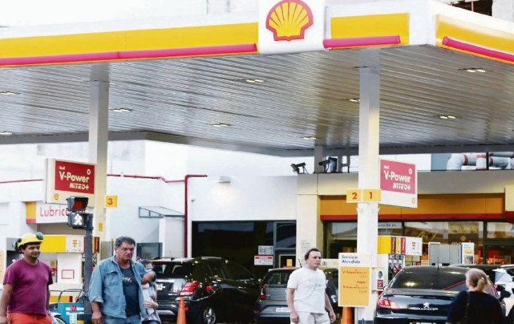 estacioneros se declaran en alerta por caida de ventas de combustibles y piden beneficios fiscales