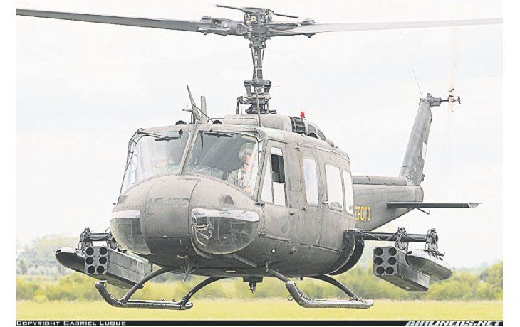 ámbito.com | PENDIENTE. Gendarmería aún espera la entrega por parte de la empresa Módena de cuatro helicópteros Bell actualizados.