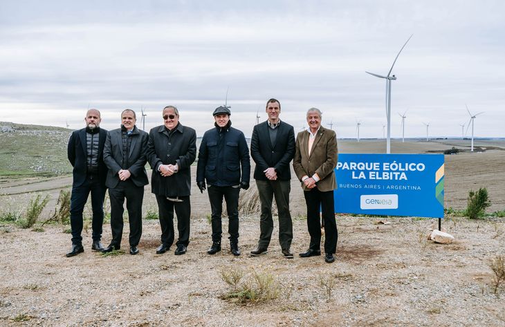 En las ciudad de Tandil las autoridades de Genneia junto a funcionarios participaron de la inauguración del Parque Eólico La Elbita