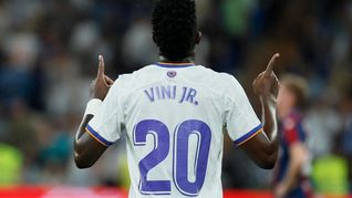 Apuntado. El brasileño Vinicius Junior sufrió cánticos racistas por parte de los hinchas de Valencia y apuntó contra LaLiga.
