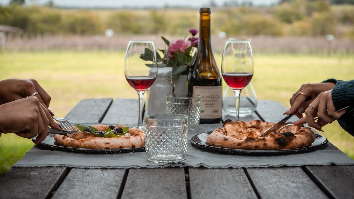 Campana became the new mecca for wine lovers, just one hour from the Federal Capital Campana became the new mecca for wine lovers, just one hour from the Federal Capital