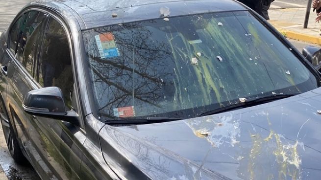 El auto de Lotocki sufrió la indignación social.&nbsp;