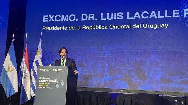 El presidente Luis Lacalle Pou expuso en Argentina durante el Congreso Judío Latinoamericano y Mundial.