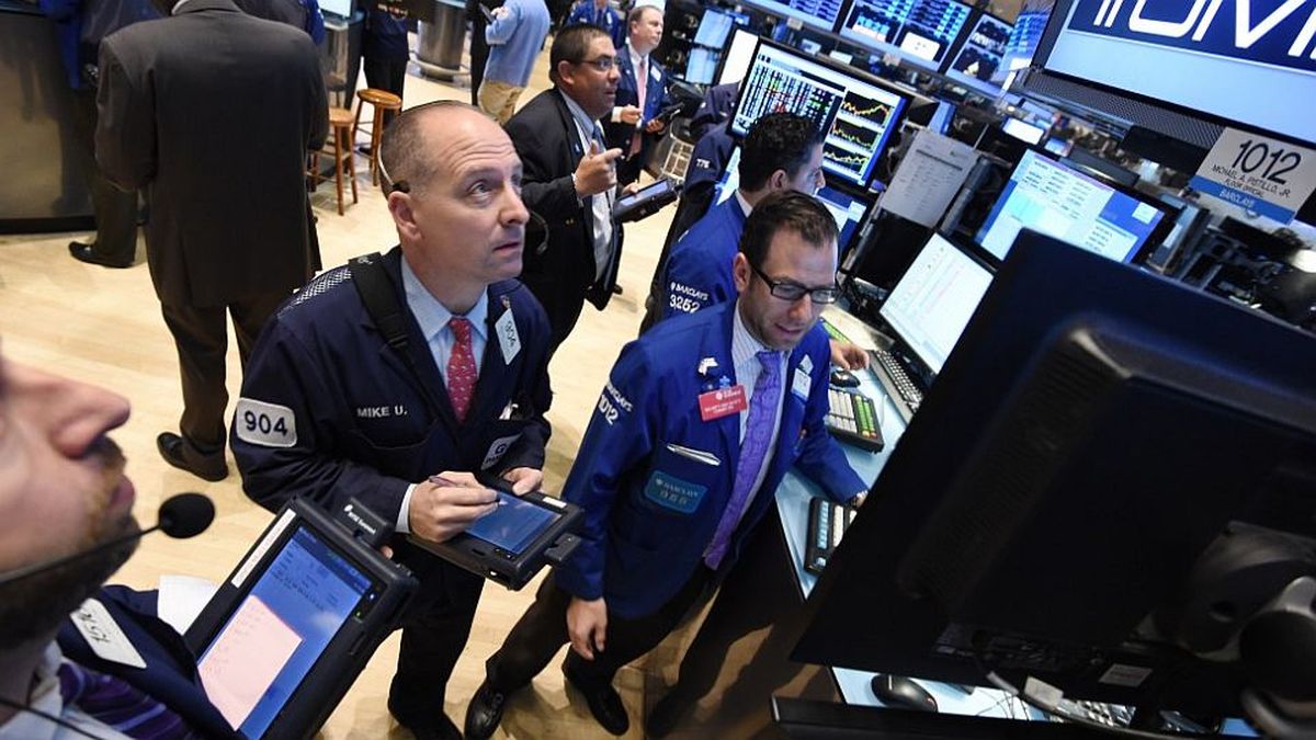Dow Jones: Alphabet entra y Verizon sale, cambio simbólico