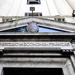 El déficit fiscal subió a 4,2%.  El déficit fiscal subió a 4,2%.