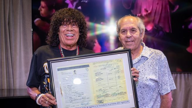 La Mona Jiménez fue homenajeado por SADAIC.&nbsp;