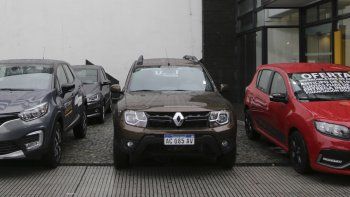 la venta de autos cayo un 42,8% en febrero