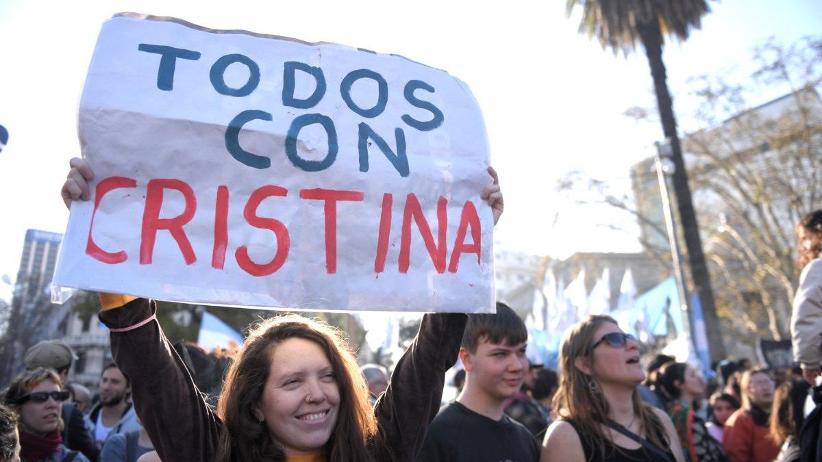 Alberto Fernández destacó la manifestación en apoyo a Cristina Kirchner