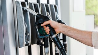 La guerra en Medio Oriente impactó en los precios del combustible. La guerra en Medio Oriente impactó en los precios del combustible.