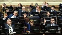 La Libertad Avanza selló el acompañamiento de todos los bloques, aislando al peronismo.
