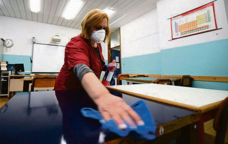 paso. Tras una semana de conflicto, prepara Sta. Fe regreso a clases.