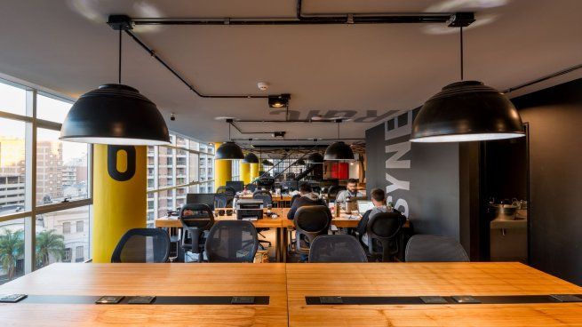 Se consolida la expansión de espacios flexibles en Buenos Aires. Los cambios en los hábitos de trabajo impulsan el uso del coworking