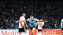 Vegetti anotó los dos goles de Belgrano en la victoria ante River.