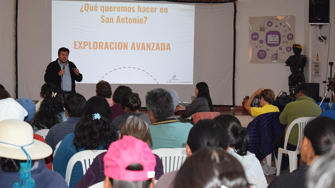 Minería en Salta. La presentación del proyecto de exploración de Organullo generó mucha expectativa entre los vecinos de San Antonio de los Cobres, que colmaron las instalaciones del Mercado Artesanal de la localidad de la Puna salteña para escuchar destalles de la iniciativa.