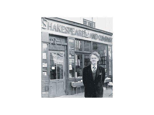 George Whitman, homónimo del gran poeta norteamericano, fundó la famosa librería de París, frente a Nôtre Dame.