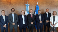 Instituto Vaca Muerta (IVM). Del acto de la firma de acuerdo participaron Horacio Marín, Sergio Mengoni, Lisandro Deleonardis, Gonzalo López y Claudia Barbolla, entre otos directivos.&nbsp;