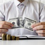 Cómo hacer para que tus dólares rindan más. Cómo hacer para que tus dólares rindan más.