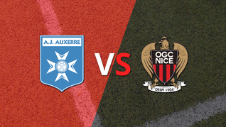 ¡Final del primer tiempo! Auxerre y Nice empatan 1-1