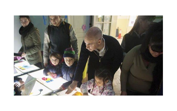 “Las escuelas siguen abiertas en el invierno, llenas de chicos disfrutando, y todas las actividades están relacionadas a la Ciudad”, señaló Rodríguez Larreta, quien estuvo acompañado por la ministra de Educación, Soledad Acuña.