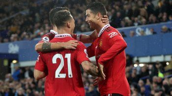 Brillante. Cristiano Ronaldo sigue marcando goles a sus 37 años.