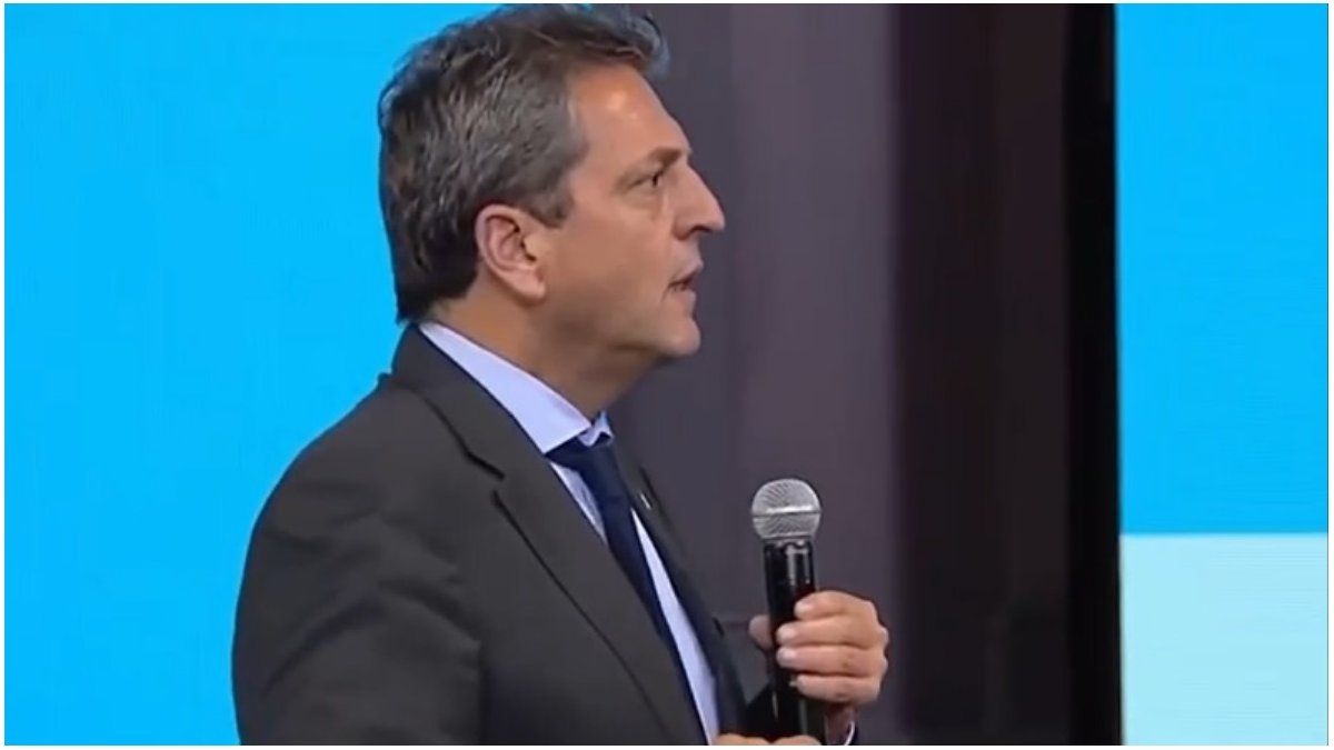 Massa, on the blue dollar: “Prepare to see the worst miseries of speculators laid bare”