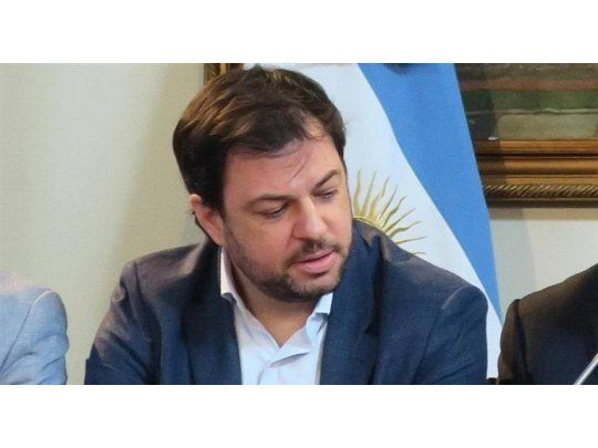 Un diario español reveló que Valetín Díaz Gilligan posee una participación en Line Action Ltd., empresa radicada en Gran Bretaña dedicada a transferencias de jugadores de fútbol, que contó con 1,2 millones de dólares a su nombre en una cuenta en Andorra.