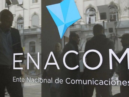 ENACOM y a la CNCD evaluarán si la operación constituye un monopolio.