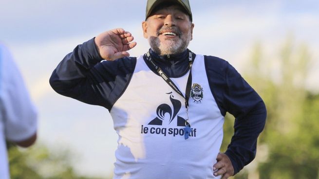 Realizarán una nueva pericia médica en el caso Maradona. 