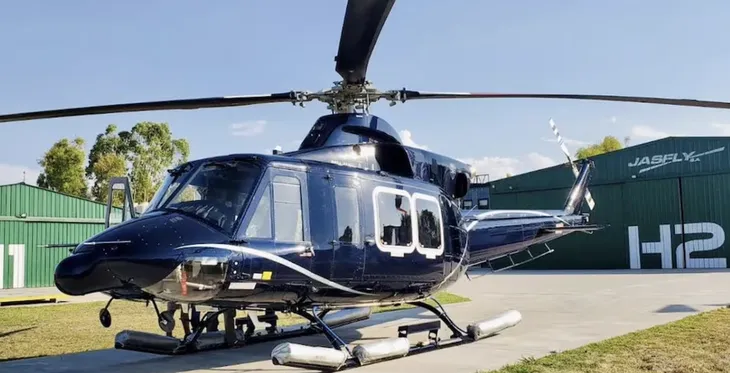 El Bell 412 estaba preparado para realizar tareas de rescate, asistencia y combate de incendios. La aeronave impactó en un terreno desértico, con escasa vegetación y accesos terrestres limitados. El Bell 412 estaba preparado para realizar tareas de rescate, asistencia y combate de incendios. La aeronave impactó en un terreno desértico, con escasa vegetación y accesos terrestres limitados.