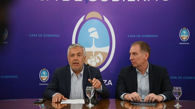 El encuentro en Mendoza forma parte de una serie de reuniones del Gobierno con mandatarios provinciales para fortalecer el respaldo político a la iniciativa laboral.