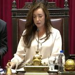 Con Villarruel al frente de la sesión, de trata la reforma laboral. Con Villarruel al frente de la sesión, de trata la reforma laboral.