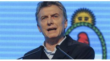 Por otra parte, Macri destacó que la revolución empezó en el campo con un 57% más de compra de maquinaria agrícola y que hoy el auto que más se vende es la camioneta.