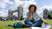 santander lanza 5.000 becas para aprender ingles: como inscribirse