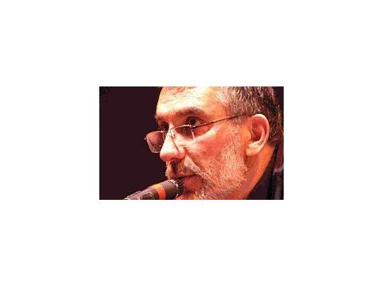 Víctor Martínez.