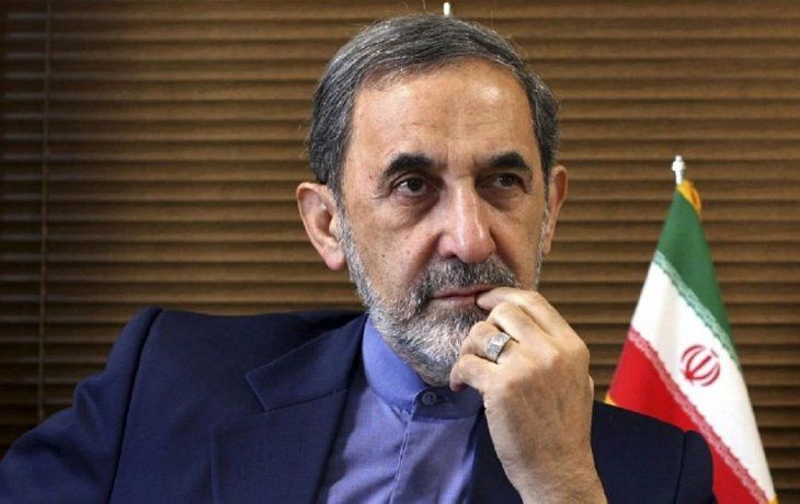 Ali Akbar Velayati fue acusado como autor intelectual del atentado.