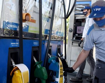 Precios Justos: Gobierno analiza incluir a los combustibles en el programa