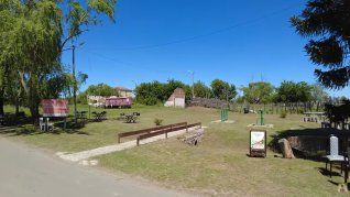 Calles tranquilas, espacios verdes y una gastronomía fuertemente tentadora. Calles tranquilas, espacios verdes y una gastronomía fuertemente tentadora.