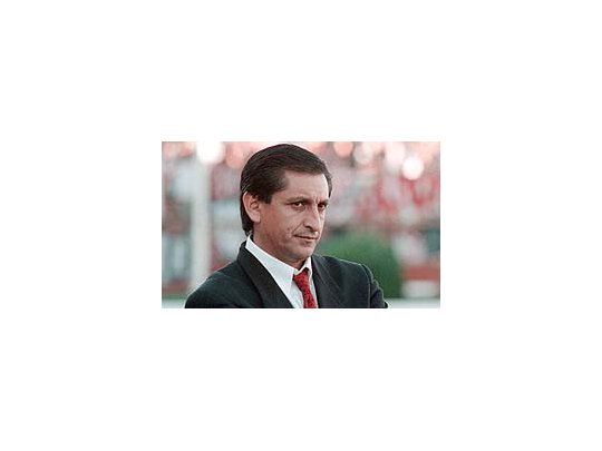 Ramón Díaz y sus épocas de entrenador riverplatense. Los hinchas tendrán que seguir esperando para que vuelva el riojano.