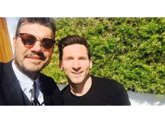 Tinelli habló con Messi por Whatsapp.