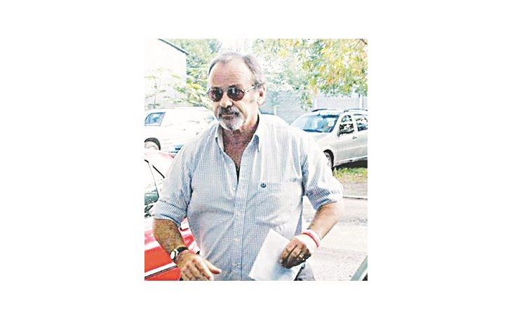 “Soy abogado y periodista, pero nunca trabajé como auditor. Es algo que estoy aprendiendo. Luego de 12 años conseguí trabajo. Hice de todo, fui hasta remisero”.