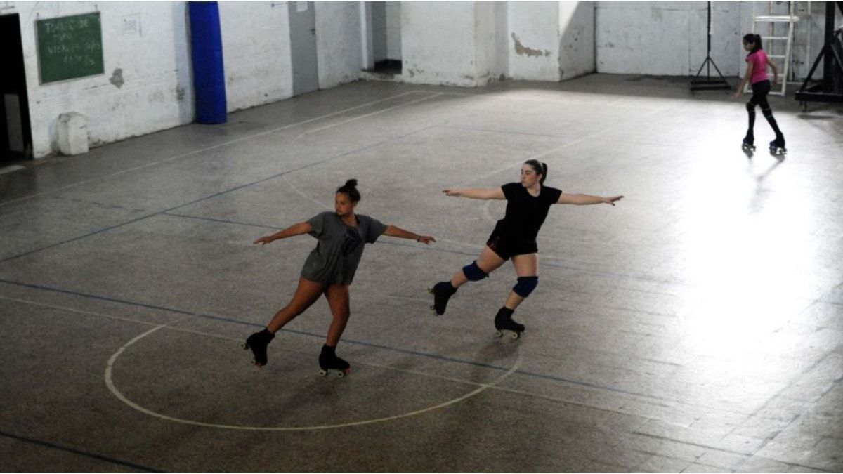 They present the fourth stage of the “Clubs en Obra” program