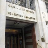 La Caja Bancaria de Uruguay atraviesa un punto crítico en sus finanzas. La Caja Bancaria de Uruguay atraviesa un punto crítico en sus finanzas.