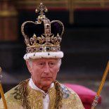 Los escándalos del príncipe Andrés pusieron en jaque al rey Carlos III, quien busca darle más relevancia en la Corona a sus sobrinas, las princesas Beatriz y Eugenia. Los escándalos del príncipe Andrés pusieron en jaque al rey Carlos III, quien busca darle más relevancia en la Corona a sus sobrinas, las princesas Beatriz y Eugenia.