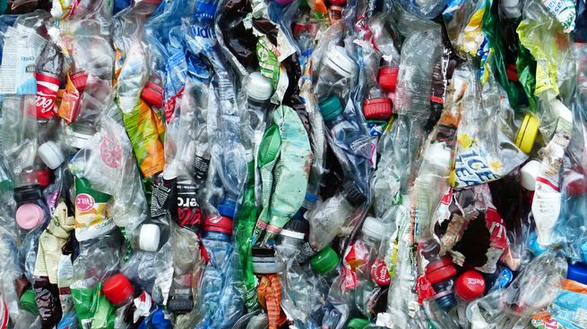 plastic-bottles-g6face2c0b_1920.jpg