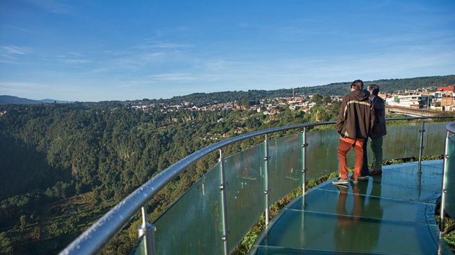 Mirador de cristal en Zacatlan.jpeg