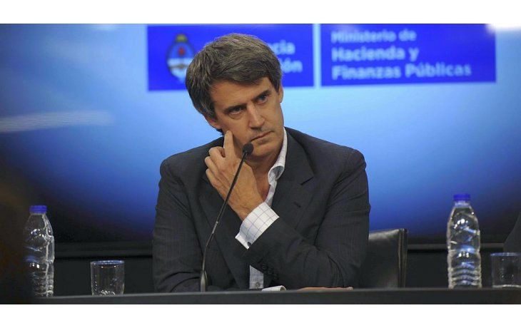 Los economistar Aldo Pignanelli, Fausto Spotorno y Gabriel Zelpo replicaron al ministro de Hacienda y Finanzas, Alfonso Prat Gay, sobre el rumbo de la inflación.