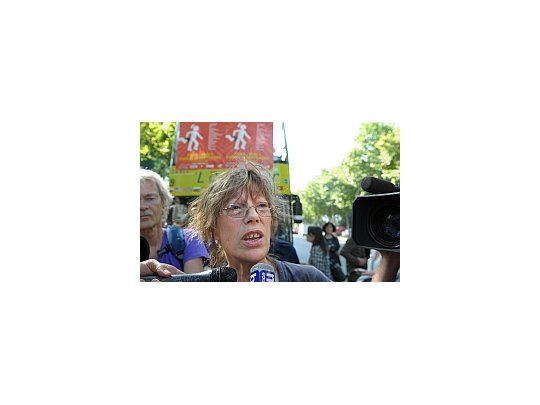 La cantante francesa Jane Birkin participó de las protestas.