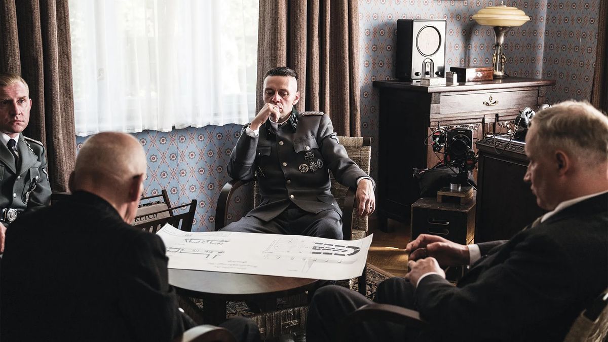 About the film “Zone of interest” and the lineage of the murderers