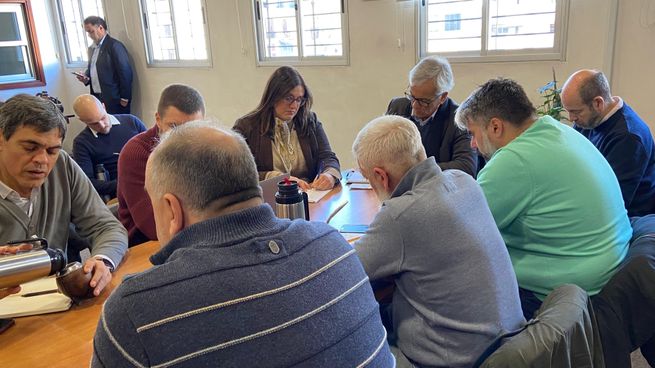 Sin acuerdo general, arranca la pulseada salarial en el Estado.